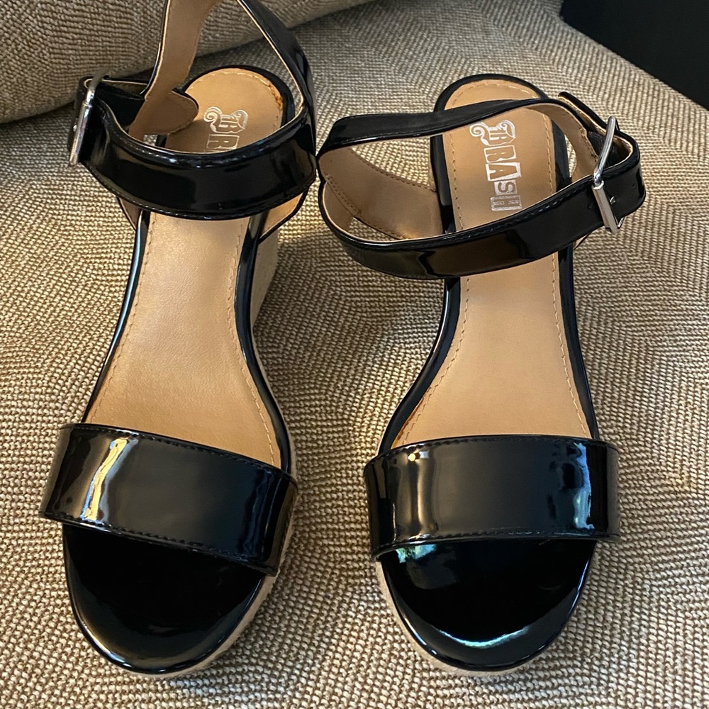 New w/out box Wedges size 6.5